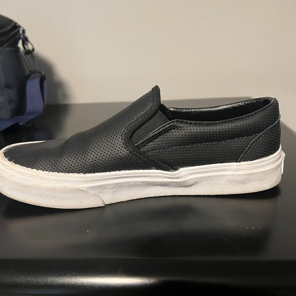 Vans - Picture 3 of 6